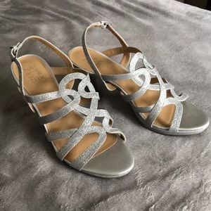 Naturalizer silver glitter strappy heeled sandals